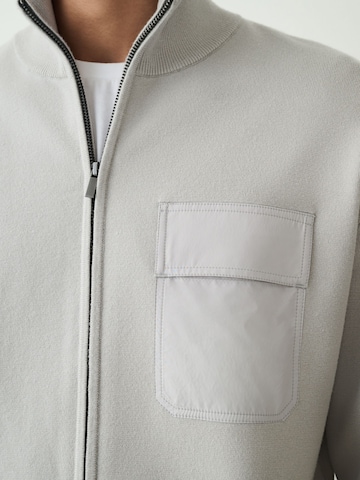 Geacă tricotată de la Next pe gri