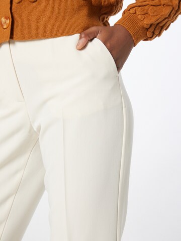 Sisley regular Bukser med fals i beige