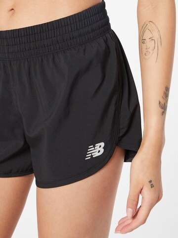 Regular Pantalon de sport new balance en noir