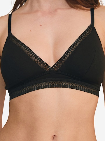 Triangolo Reggiseno 'Happily ' di ETAM in nero