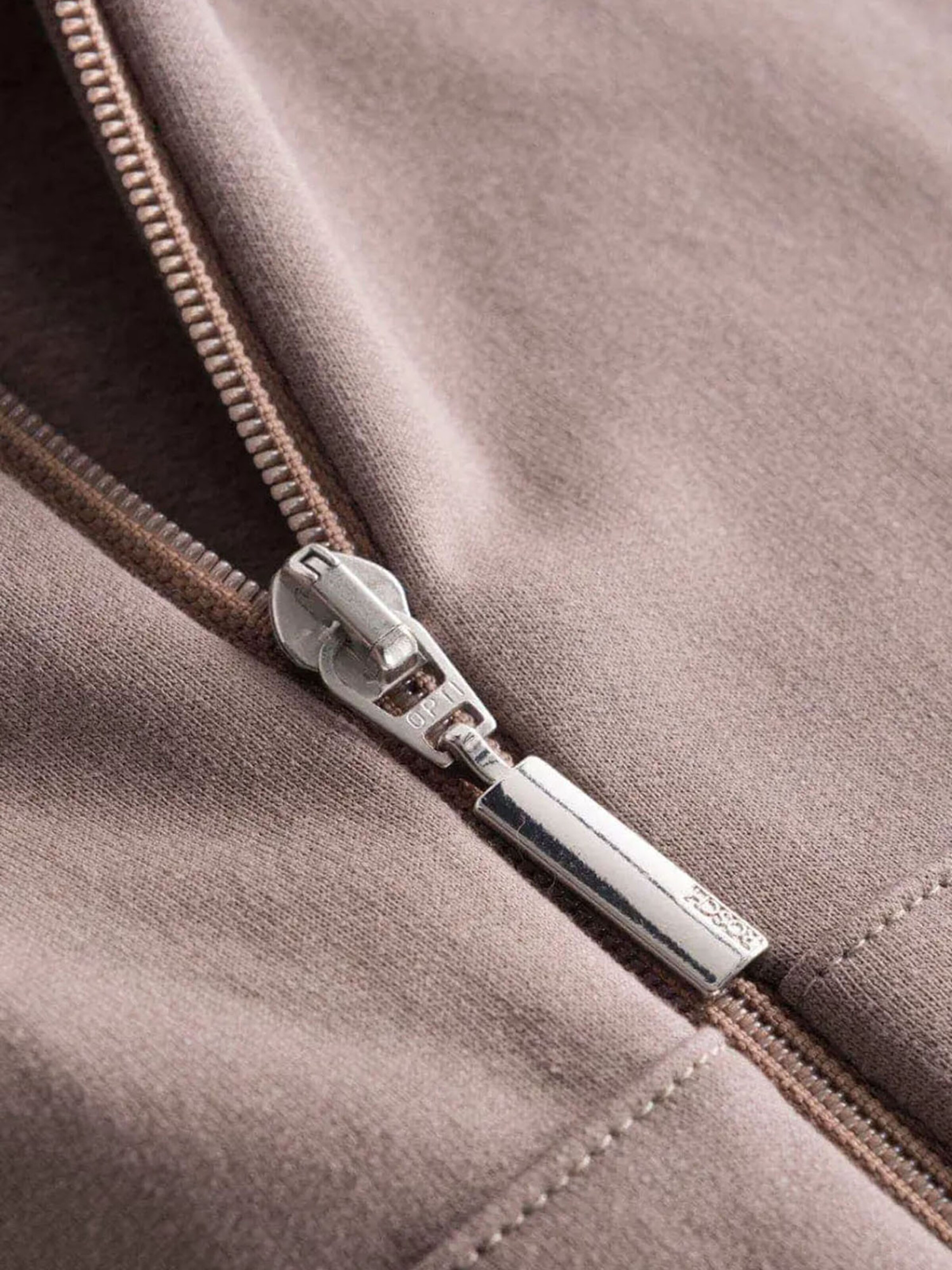 Rösch Sweatvest ' Basic Hoodie ' in Bruin