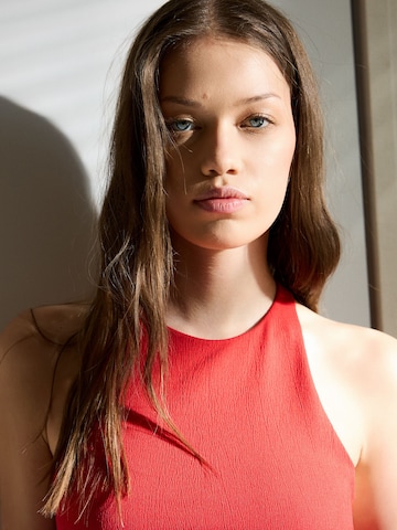 Bershka Kleid in Rot