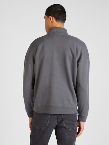 HOLLISTER Sweatshirt 'APAC EXCLUSIVE' in Grau