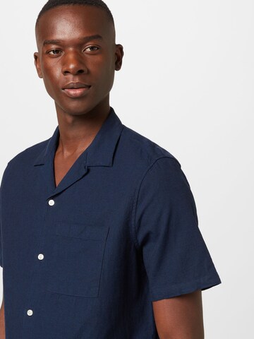 GAP Regular fit Button Up Shirt in Blue