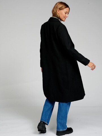 TeeShoppen Mantel in Schwarz