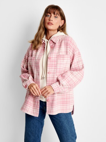 Threadbare Between-Season Jacket 'Drake' in Pink: front