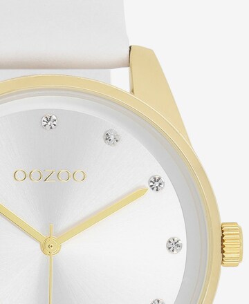 OOZOO Analog Watch in White