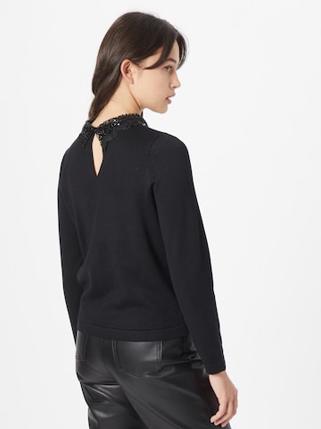 Coast Sweater in Black
