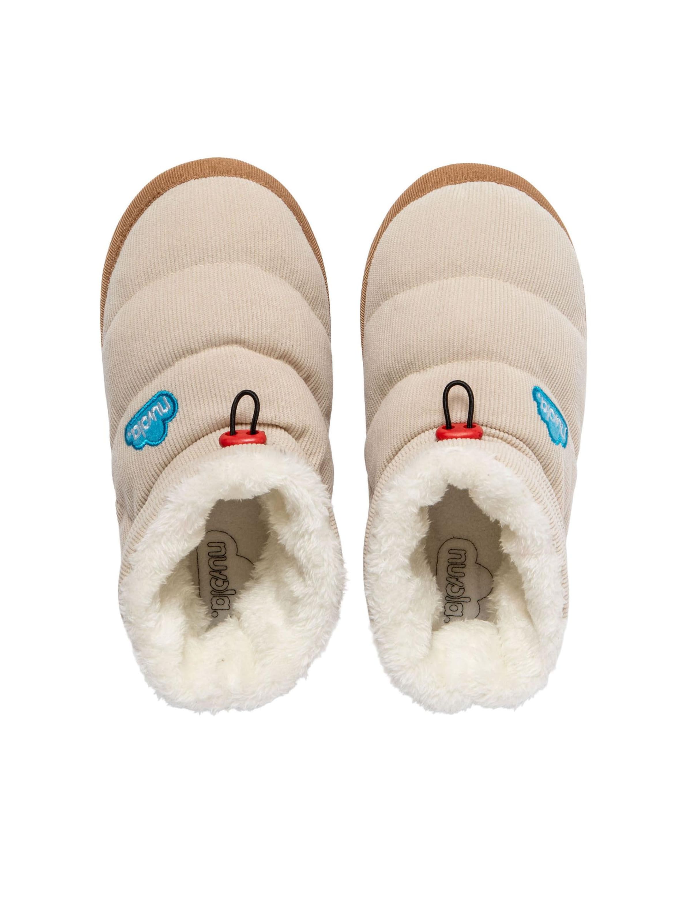 Ciabatta 'Home' di Nuvola. in beige