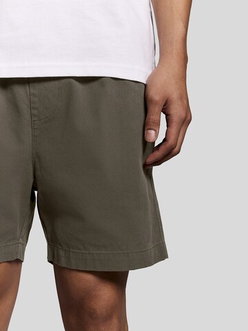 Lyle & Scott Regular Broek in Zwart