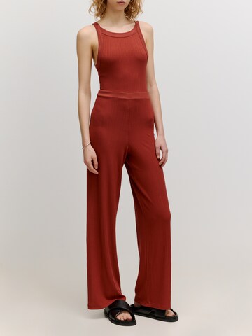 EDITED Jumpsuit 'Remi' in Rood: voorkant