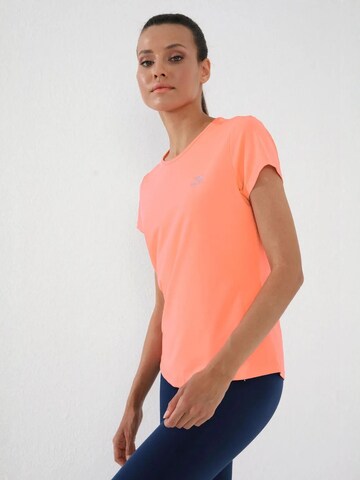 Tommy Life Shirt in Oranje: voorkant