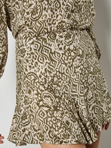 Apricot Skirt ' ' in Green