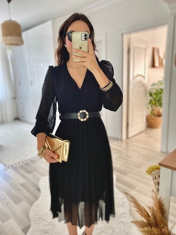 JANE's Kleid‌‌‌‌‌‌ in Schwarz