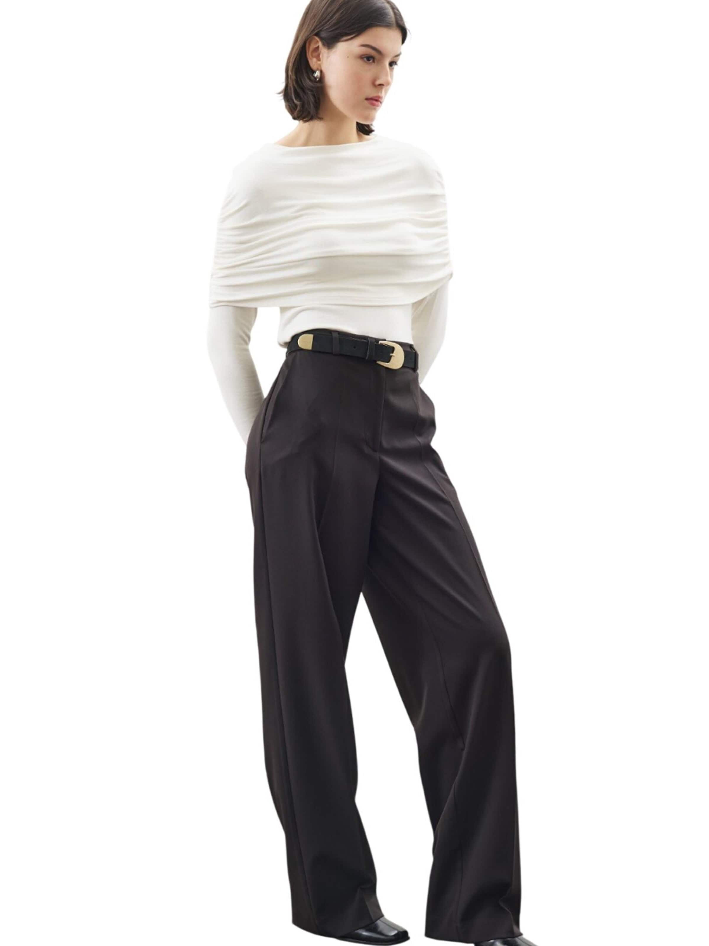 MANUKA Regular Trousers in Black