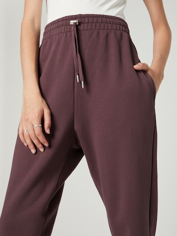 A LOT LESS Tapered Pants 'Ida' in Brown