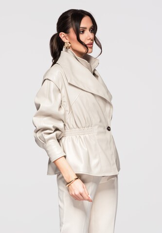 Ombre Tussenjas 'OW-JAFL-0121' in Beige