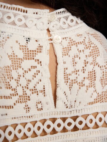 Ana Alcazar Dress 'Daley' in White