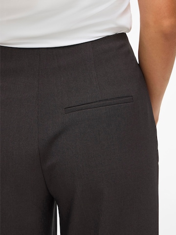 VILA Wide leg Pleat-front trousers 'VIAmoi' in Grey