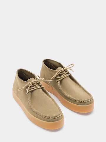 Pull&Bear Chukka Boots in Braun