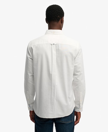 Coupe regular Chemise Superdry & Co en blanc