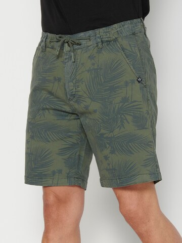 KOROSHI Regular Pants in Green: front