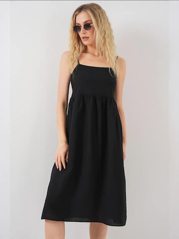 Robe Bigdart en noir : devant