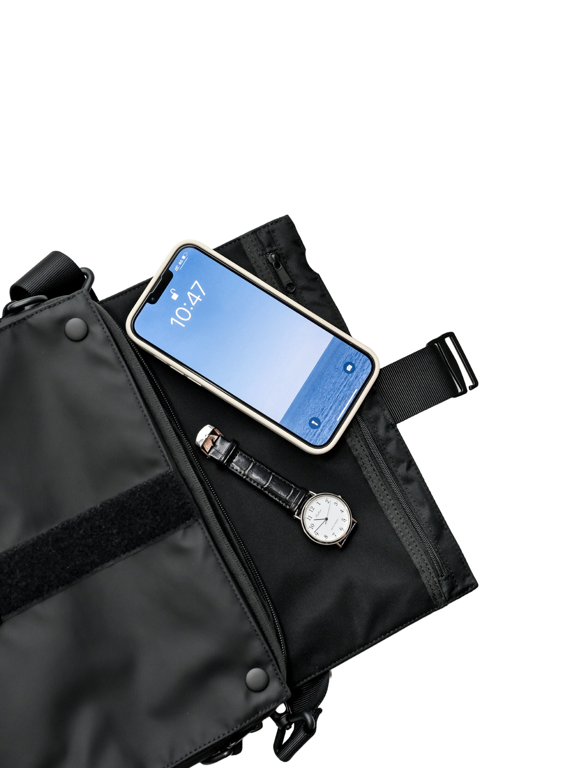 KIWEE Schoudertas 'Triangle Sling' in Zwart