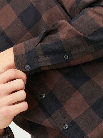 JACK & JONES Regular fit Overhemd 'JJEGingham' in Bruin