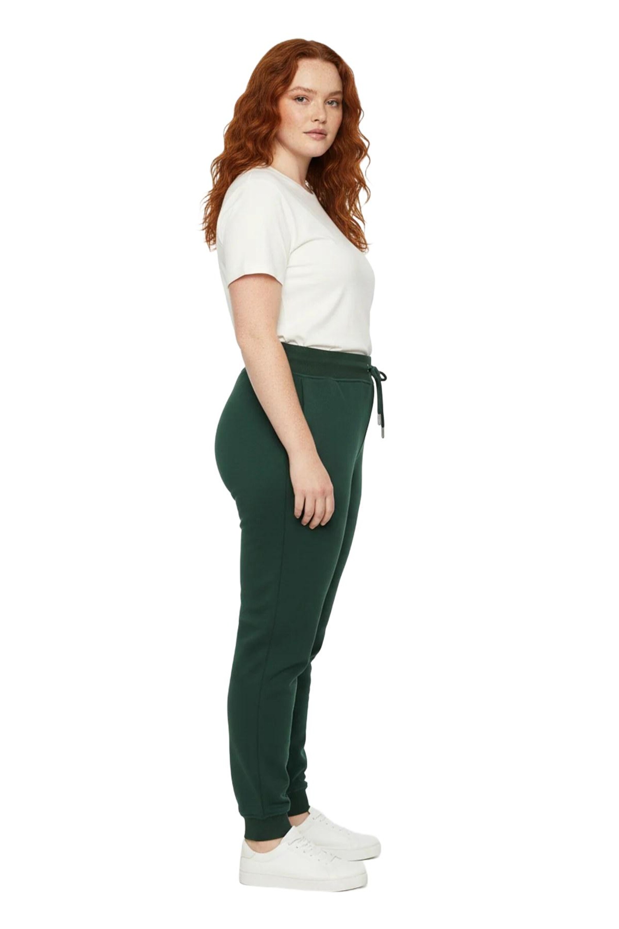 Shape Of You Regular Hose in Grün