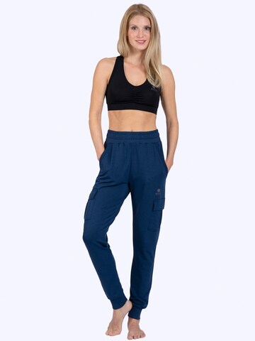 Magadi Loosefit Sporthose 'Lucy'‌‌‌ in Blau