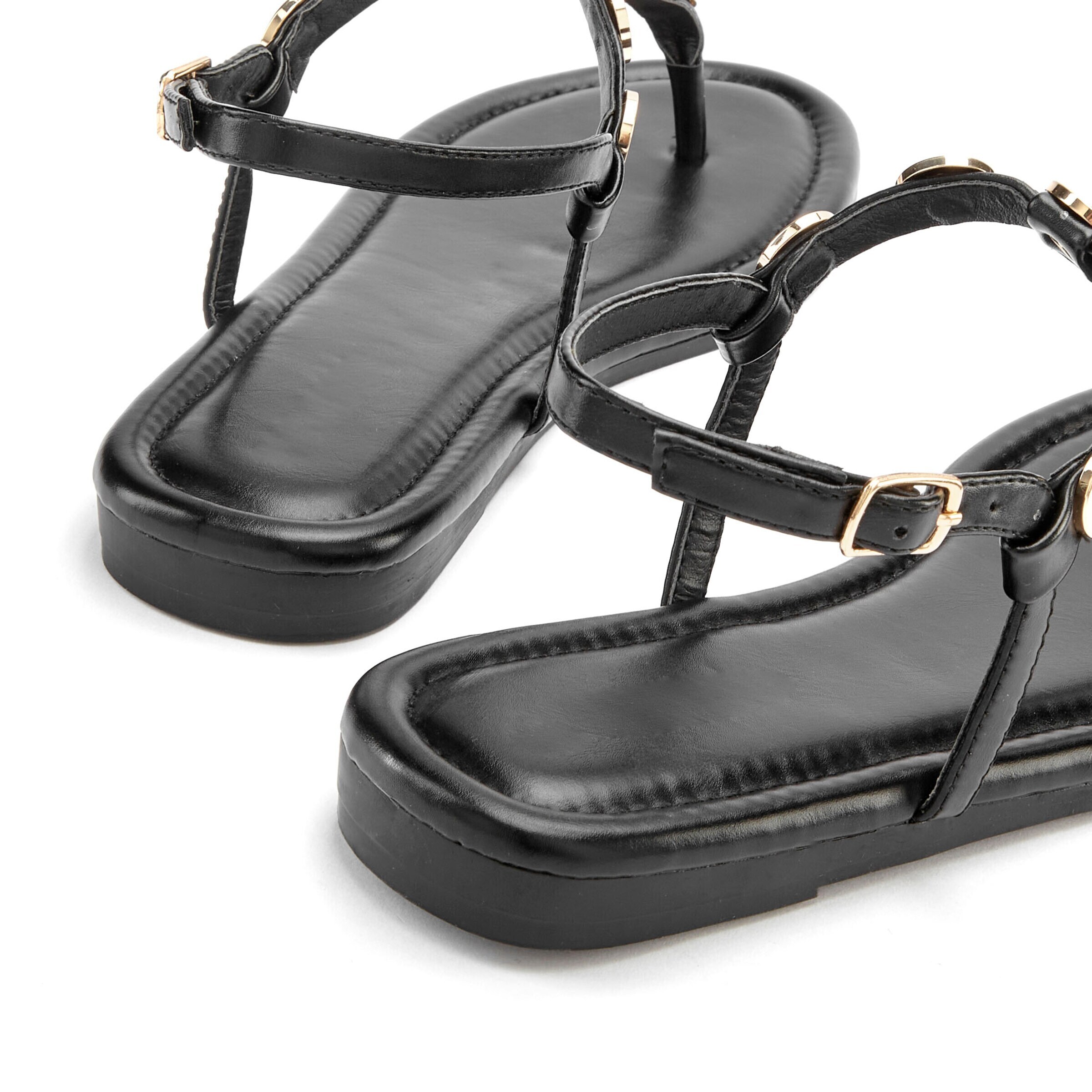 VIVANCE Сандали с разделител за пръстите в черно