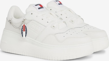 Baskets basses 'RETRO BASKET' Tommy Jeans en beige