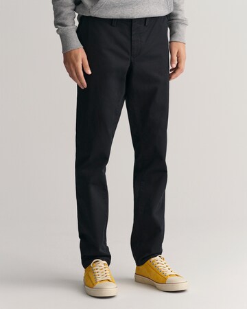 Slimfit Pantaloni chino di GANT in nero: frontale