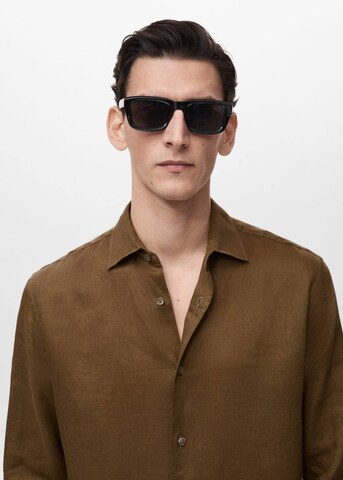 MANGO MAN Regular fit Button Up Shirt 'Parrot' in Green