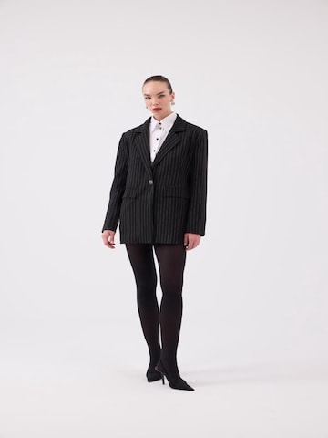 HOLLY LOLLY Blazer in Schwarz