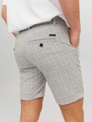 JACK & JONES Slimfit Shorts 'Connor' in Grau