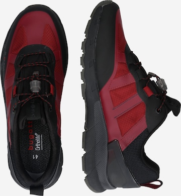 Baskets basses 'Serval' bugatti en rouge