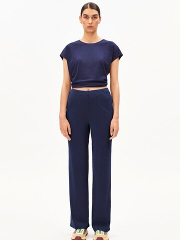 ARMEDANGELS Flared Trousers in Blue