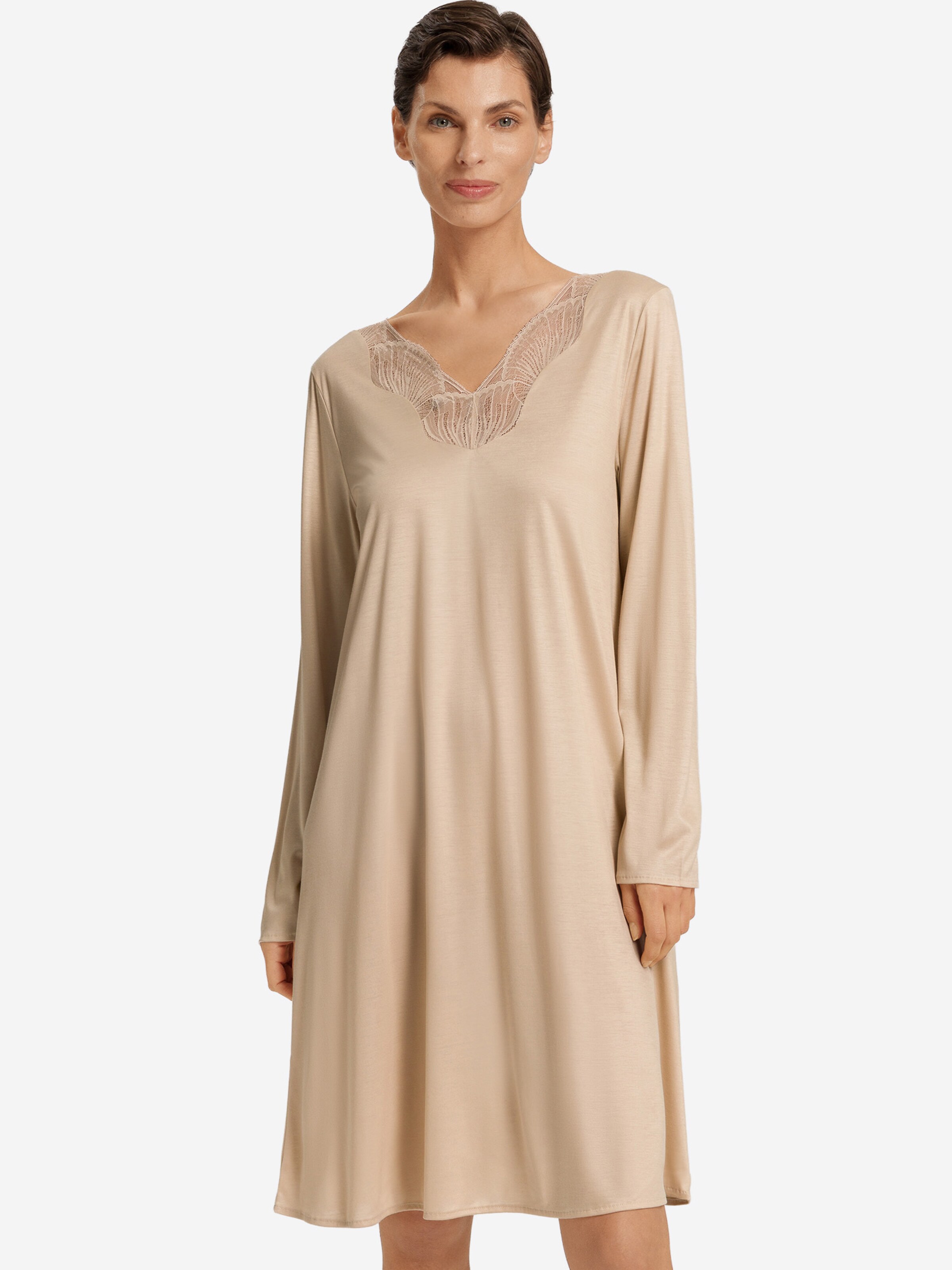 Hanro Nachthemd ' Lilith ' in Beige: voorkant