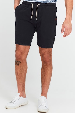 INDICODE JEANS Regular Shorts 'ABERAVON' in Schwarz: predná strana