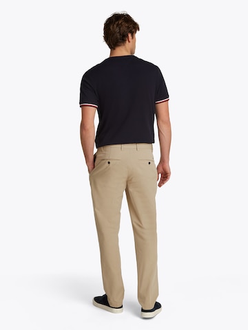 Regular Pantalon à pince 'DENTON' TOMMY HILFIGER en beige : derrière