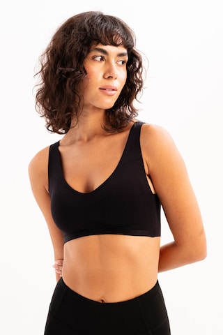 Justever Bralette Bra in Black: front