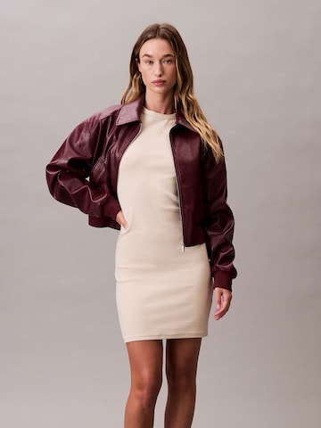 balts Calvin Klein Jeans Kleita