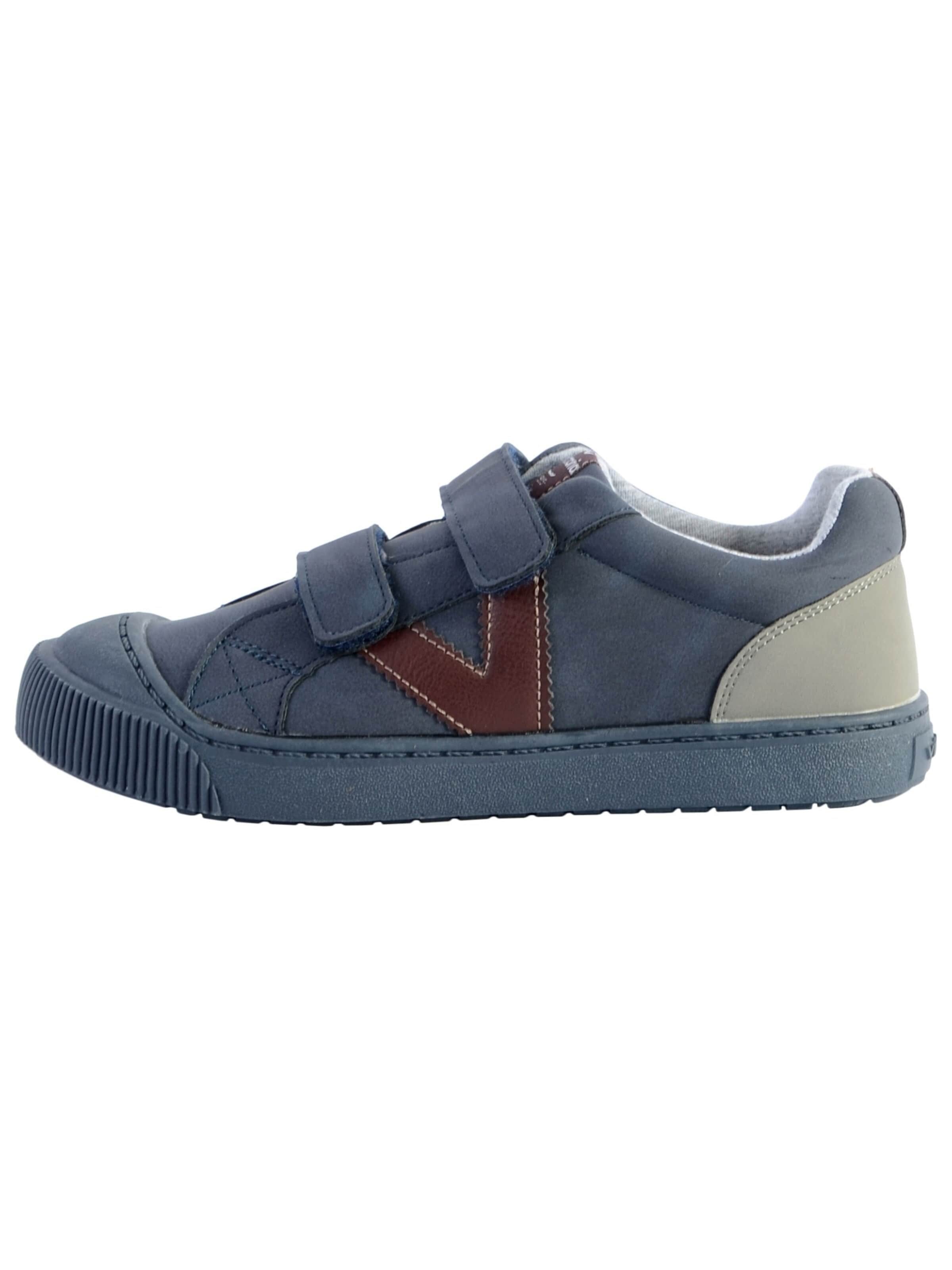 Baskets victoria en bleu : devant