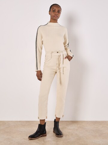 Apricot Sweater in Grey: front