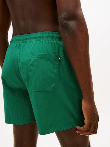Tommy Hilfiger Underwear Badeshorts 'Essential' in Grün