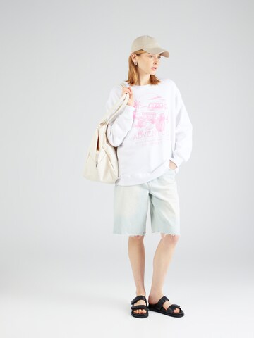 Sweat-shirt HOLLISTER en blanc