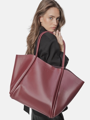 L37 HANDMADE SHOES Shopper 'BIG BIG WORLD NEW' in Red: front