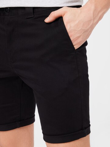 Tommy Jeans Regular Shorts 'Scanton' in Schwarz